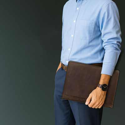 The Ultimate Leather Folio: A Must Have for Executives & Students